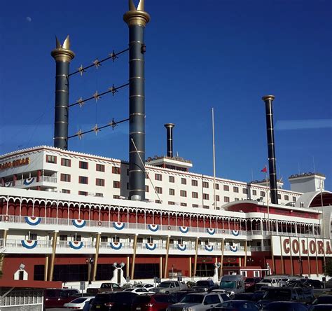 Why did the colorado belle in laughlin close 3km from Bullhead City